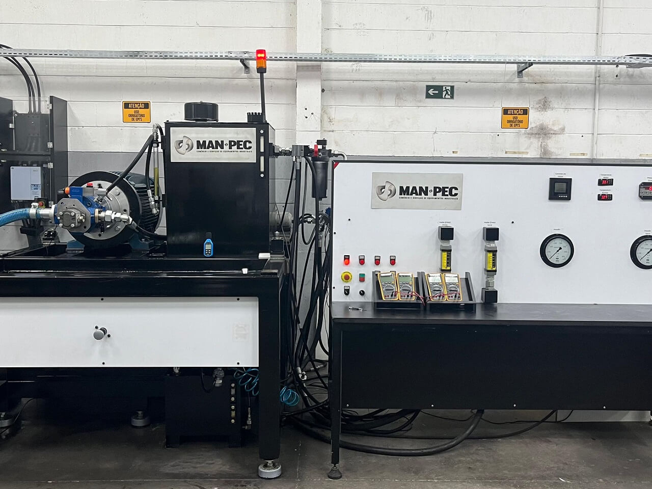 estrutura da bancada de bombas hidráulicas da Manpec